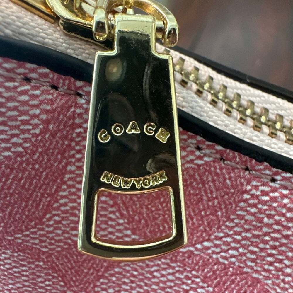 Coach Teri Shoulder Bag in Signature Canvas - Picture 6 of 7